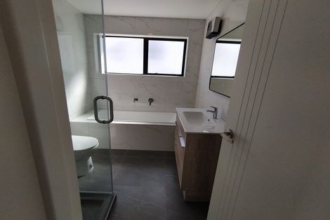 Photo of property in 43c Line Road, Glen Innes, Auckland, 1072