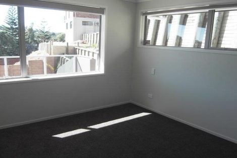 Photo of property in 11 Lavender Close, Spotswood, New Plymouth, 4310