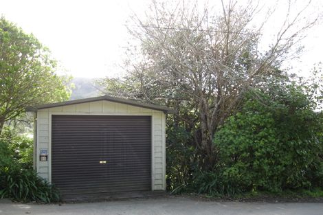 Photo of property in 80 Chamberlain Road, Karori, Wellington, 6012