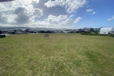 Photo of property in 5 Ian Hopper Way, Pauanui, 3579