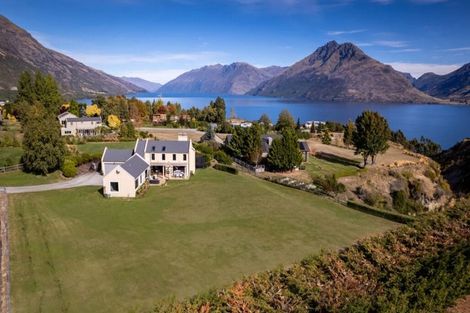 Photo of property in 5 Scenic Drive, Drift Bay, Queenstown, 9371