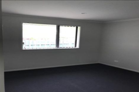 Photo of property in 129 Tidal Road, Mangere, Auckland, 2022