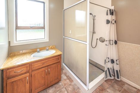 Photo of property in 2 Arawa Place, Castlecliff, Whanganui, 4501