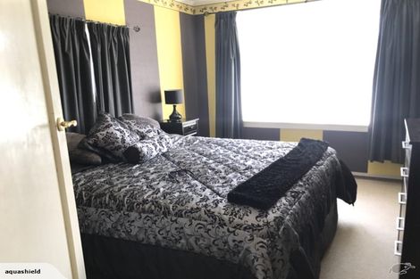 Photo of property in 4 Cambridge Street, Levin, 5510