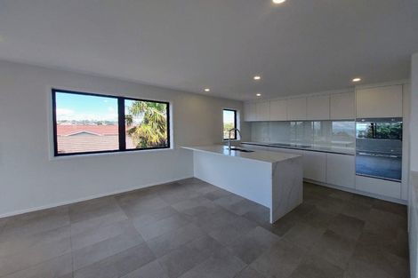 Photo of property in 122a Bucklands Beach Road, Bucklands Beach, Auckland, 2012