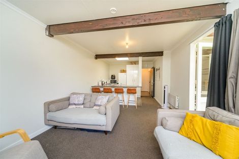 Photo of property in 12 Westmere Place, Takaro, Palmerston North, 4412