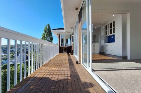 Photo of property in 26 Masterton Road, Rothesay Bay, Auckland, 0630