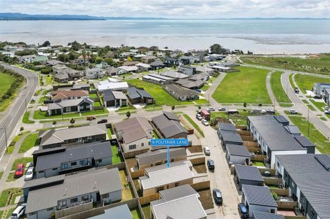 Photo of property in 9 Poutawa Lane, Clarks Beach, 2122