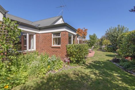 Photo of property in 2/6 Penhelig Place, Burnside, Christchurch, 8053