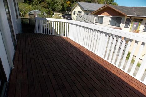 Photo of property in 66 Percy Dyett Drive, Karori, Wellington, 6012