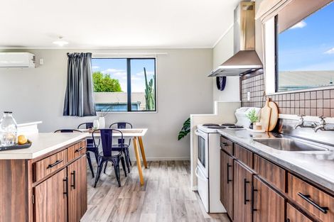 Photo of property in 79 Moore Street, Leamington, Cambridge, 3432