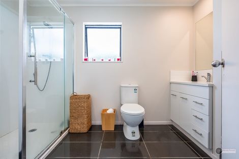 Photo of property in 2/15 Gibson Crescent, Naenae, Lower Hutt, 5011