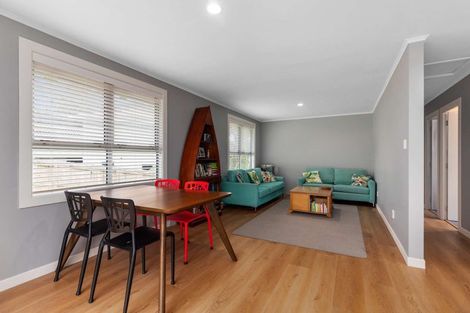 Photo of property in 31 Annison Avenue, Glen Eden, Auckland, 0602