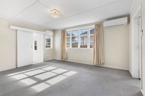 Photo of property in 9 Wilmot Street, Northcote, Christchurch, 8052