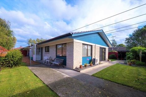 Photo of property in 2/6 Ti Nana Crescent, Henderson, Auckland, 0610