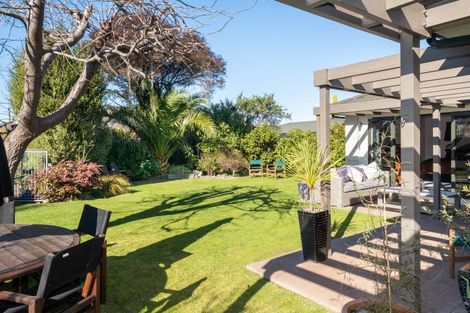 Photo of property in 11 Pukekura Place, Taradale, Napier, 4112
