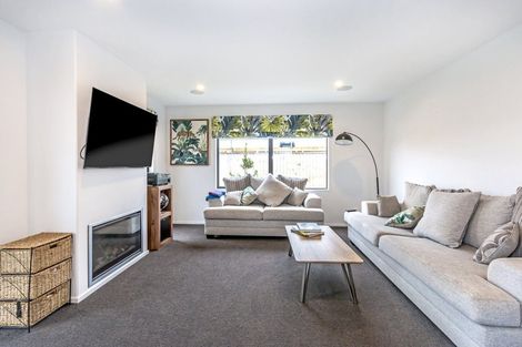 Photo of property in 6 Pegson Lane, Halswell, Christchurch, 8025