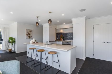 Photo of property in 21 Tasman Close, Aotea, Porirua, 5024