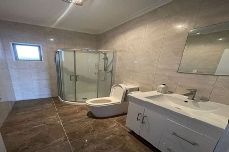 Photo of property in 115 Riverhead Road, Kumeu, 0892
