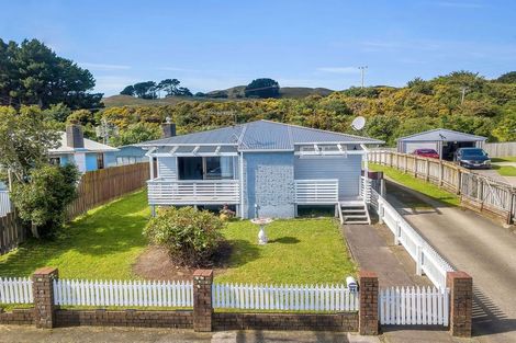 Photo of property in 94 Driver Crescent, Cannons Creek, Porirua, 5024
