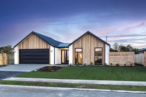 Photo of property in 62 Suffolk Drive, Kirwee, 7571