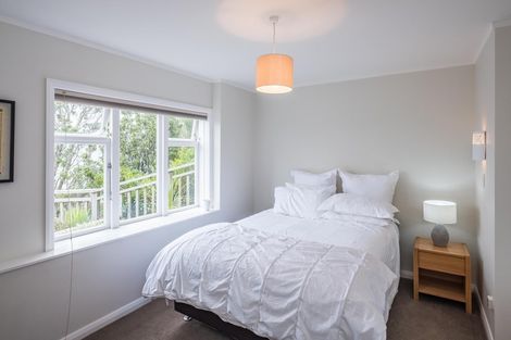 Photo of property in 90 Nicholson Road, Khandallah, Wellington, 6035