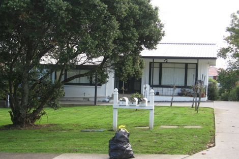 Photo of property in 11 O'halloran Road, Howick, Auckland, 2014