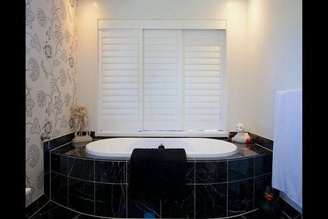 Photo of property in 1420 Whangaparaoa Road, Army Bay, Whangaparaoa, 0930