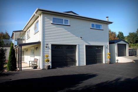 Photo of property in 7 North Foreland Street, Waihola, Milton, 9073