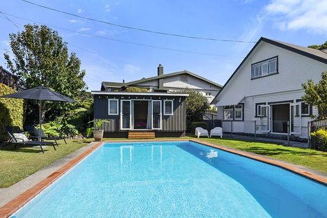 Photo of property in 8 Dorset Avenue, Westown, New Plymouth, 4310