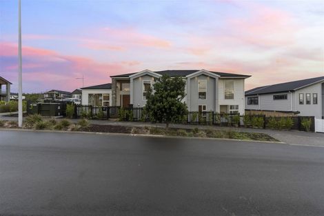 Photo of property in 48 Longshore Drive, Long Bay, Auckland, 0630