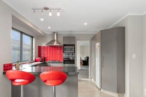 Photo of property in 11 Leet Crescent, Papamoa Beach, Papamoa, 3118