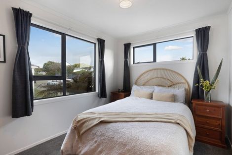 Photo of property in 160 Mark Avenue, Grenada Village, Wellington, 6037