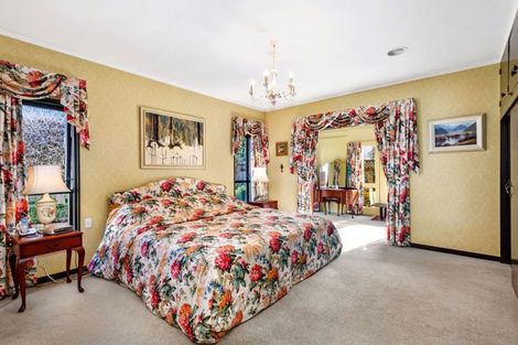 Photo of property in 6 Golf Road, Heretaunga, Upper Hutt, 5018