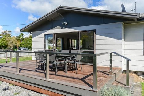 Photo of property in 15 Gillies Crescent, Waimarama, Havelock North, 4294