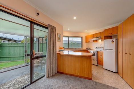 Photo of property in 10 Seville Court, Terrace End, Palmerston North, 4410