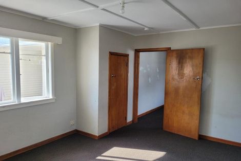 Photo of property in 7 Truby King Street, Merrilands, New Plymouth, 4312