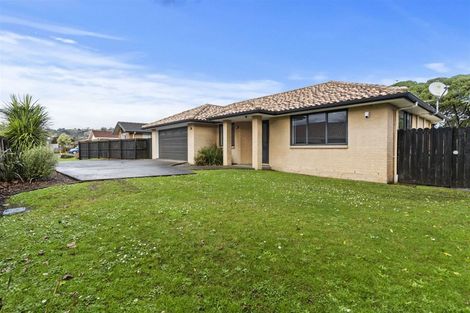 Photo of property in 24 Caltra Place, East Tamaki, Auckland, 2016