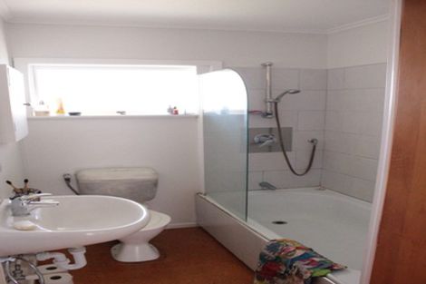 Photo of property in 3/7 Sudan Avenue, Milford, Auckland, 0620