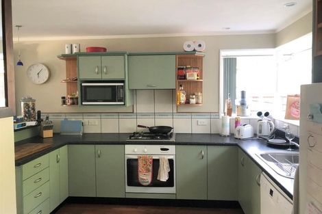 Photo of property in 12 Timaru Grove, Kelson, Lower Hutt, 5010