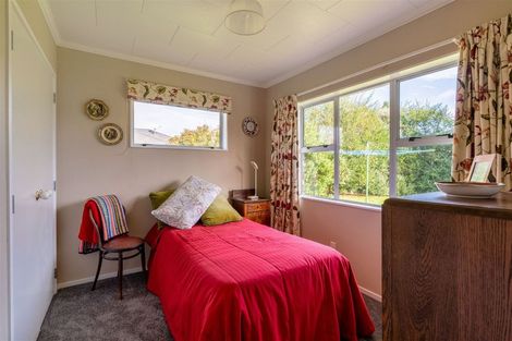 Photo of property in 16 Easton Way, Levin, 5510