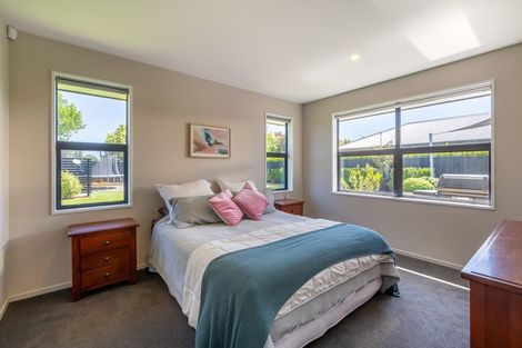 Photo of property in 33 Tiny Hill Drive, Rolleston, 7614