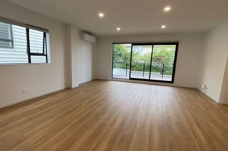 Photo of property in 32b Potter Avenue, Northcote, Auckland, 0627