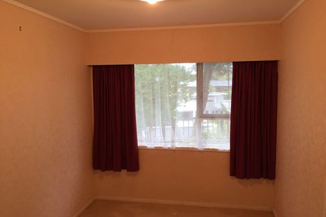 Photo of property in 1/17 Dunraven Place, Torbay, Auckland, 0630