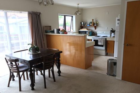 Photo of property in 3/210 Devonport Road, Tauranga, 3110