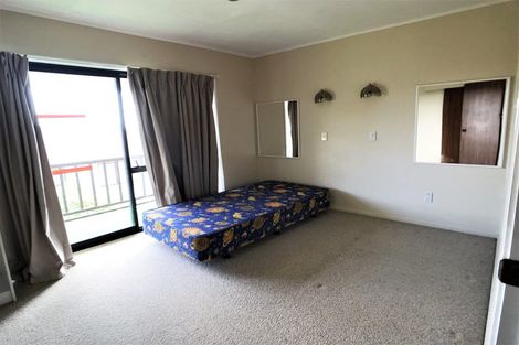 Photo of property in 96 Langana Avenue, Browns Bay, Auckland, 0630