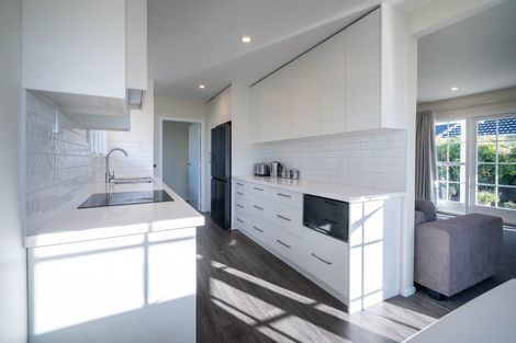 Photo of property in 8 Denise Crescent, Hornby, Christchurch, 8042