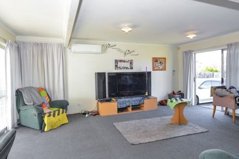 Photo of property in 30 Cartier Crescent, Flaxmere, Hastings, 4120