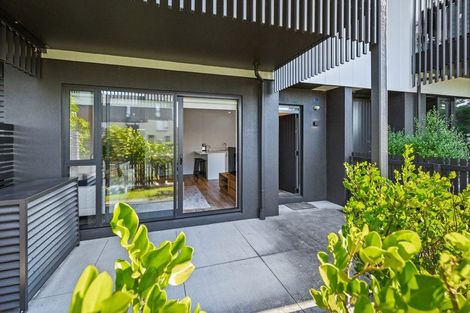 Photo of property in 2/71 Hobsonville Road, Hobsonville, Auckland, 0616