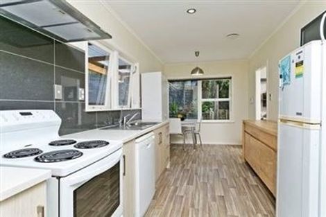 Photo of property in 223 Beach Haven Road, Beach Haven, Auckland, 0626